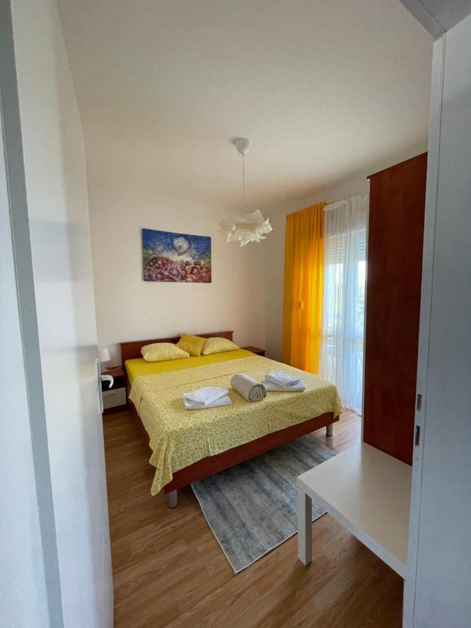 Apartmani Fulir Vrsi Luaran gambar