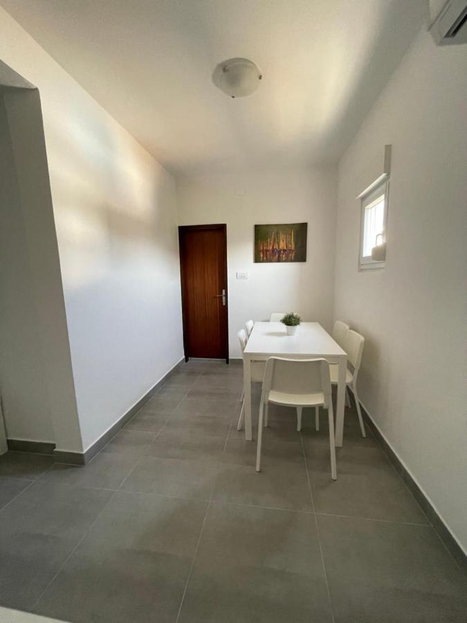 Apartmani Fulir Vrsi Luaran gambar